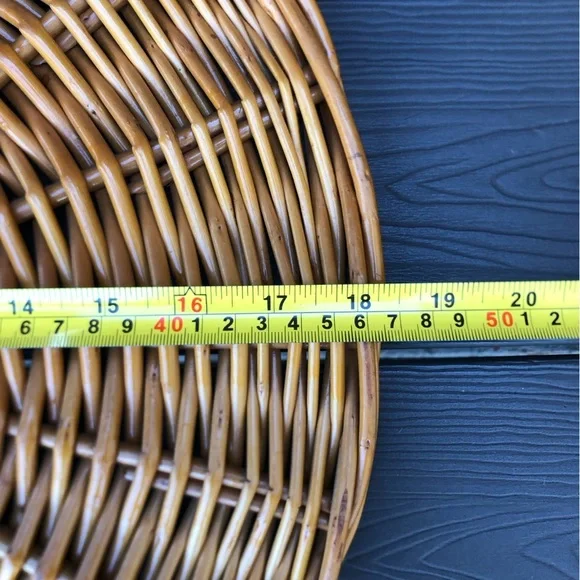 Vtg Woven Decor with Faux Florals - Picture 12 of 13